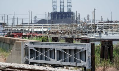 Photo of a flood gate seawall that will be increased in Texas