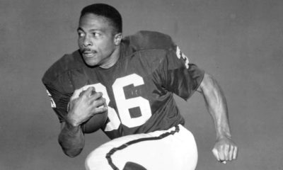 Black and White photo of former Raiders running back Clem Daniels