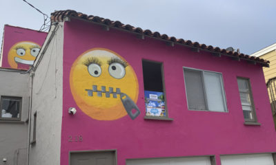 Pink house with emoji