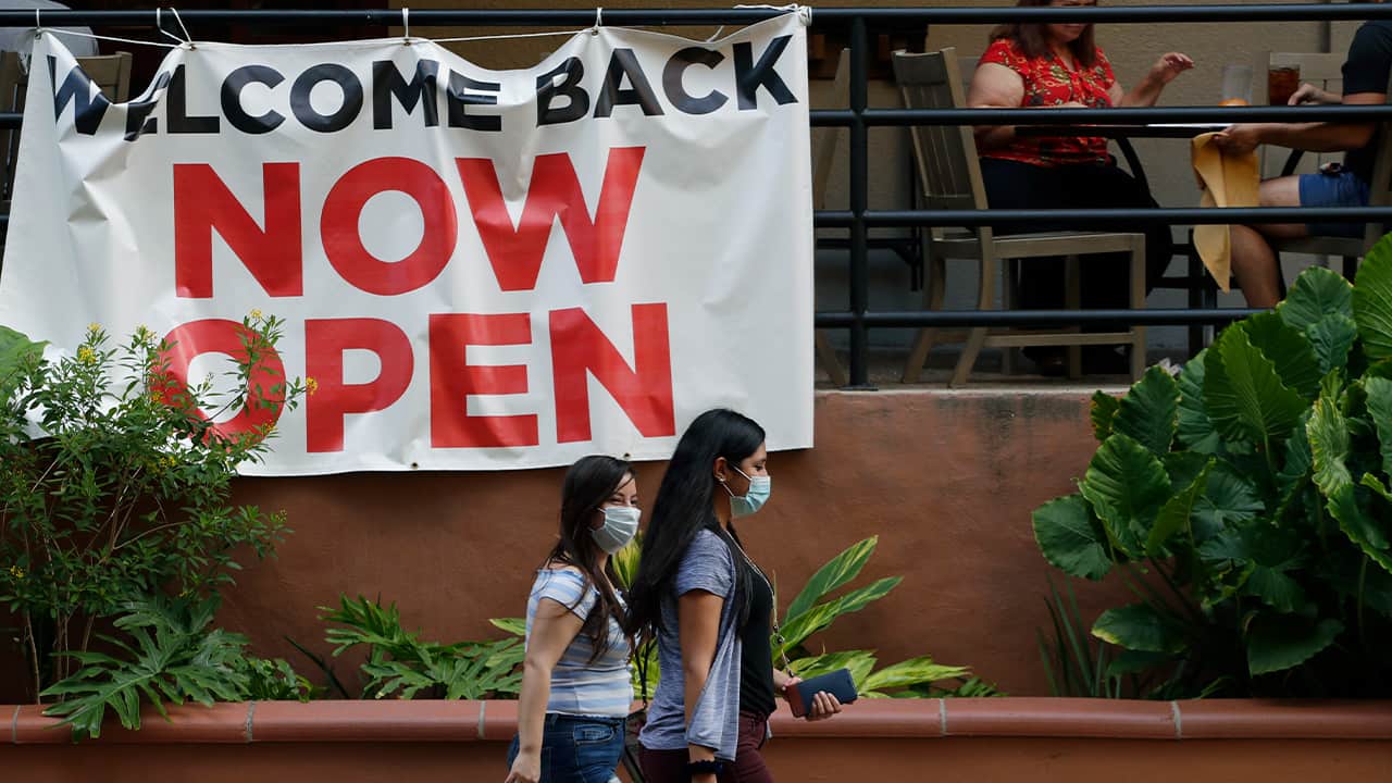 Photo of a now open sign in Arizona